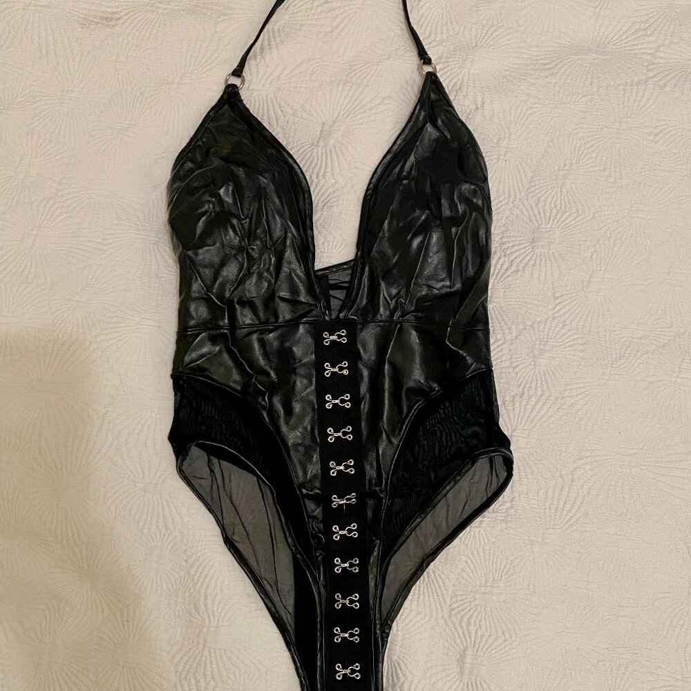 Stretchy Faux leather Teddy with fasteners! - NEW